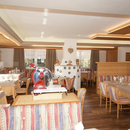 Hotel Vallechiara Moena Bagian luar foto