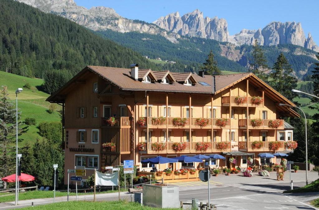 Hotel Vallechiara Moena Bagian luar foto