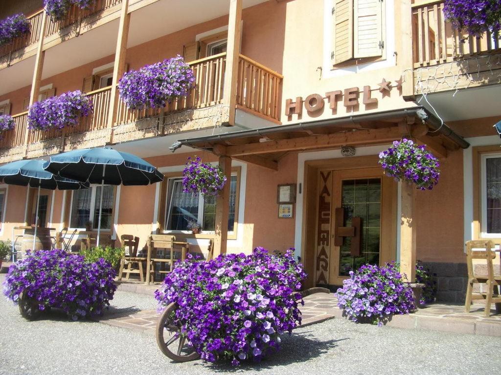 Hotel Vallechiara Moena Bagian luar foto