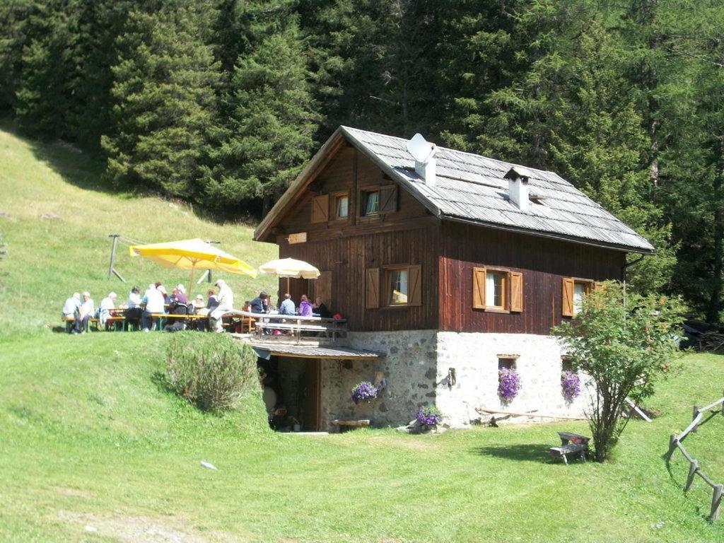 Hotel Vallechiara Moena Bagian luar foto