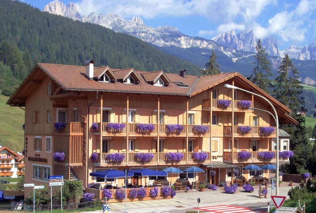 Hotel Vallechiara Moena Bagian luar foto